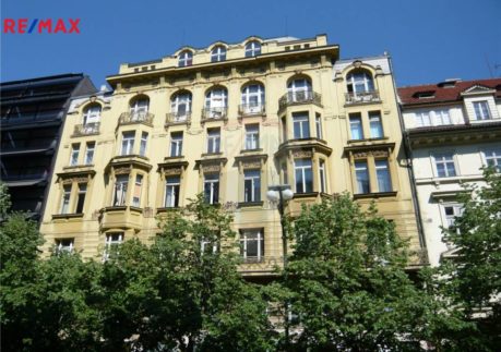 Pronájem luxusního bytu 2+kk, Národní tř. Praha 1(Luxury apartment for rent in the center of Prague)